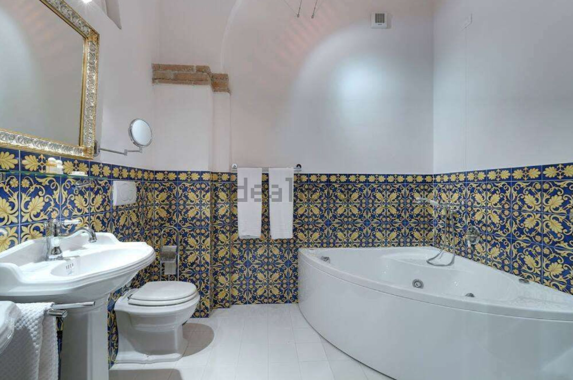 Hotel in vendita all'asta