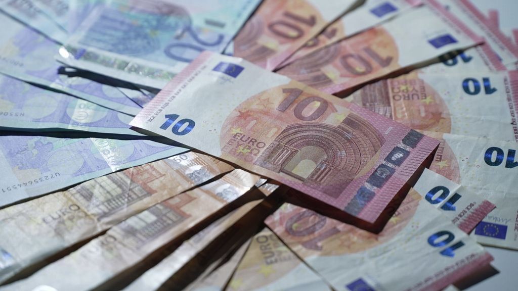 Fabi: ricchezza finanziaria italiani a 5.256 miliardi, +50% dal 2011