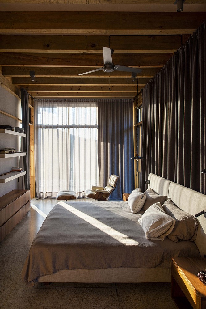 Con una decorazione semplice