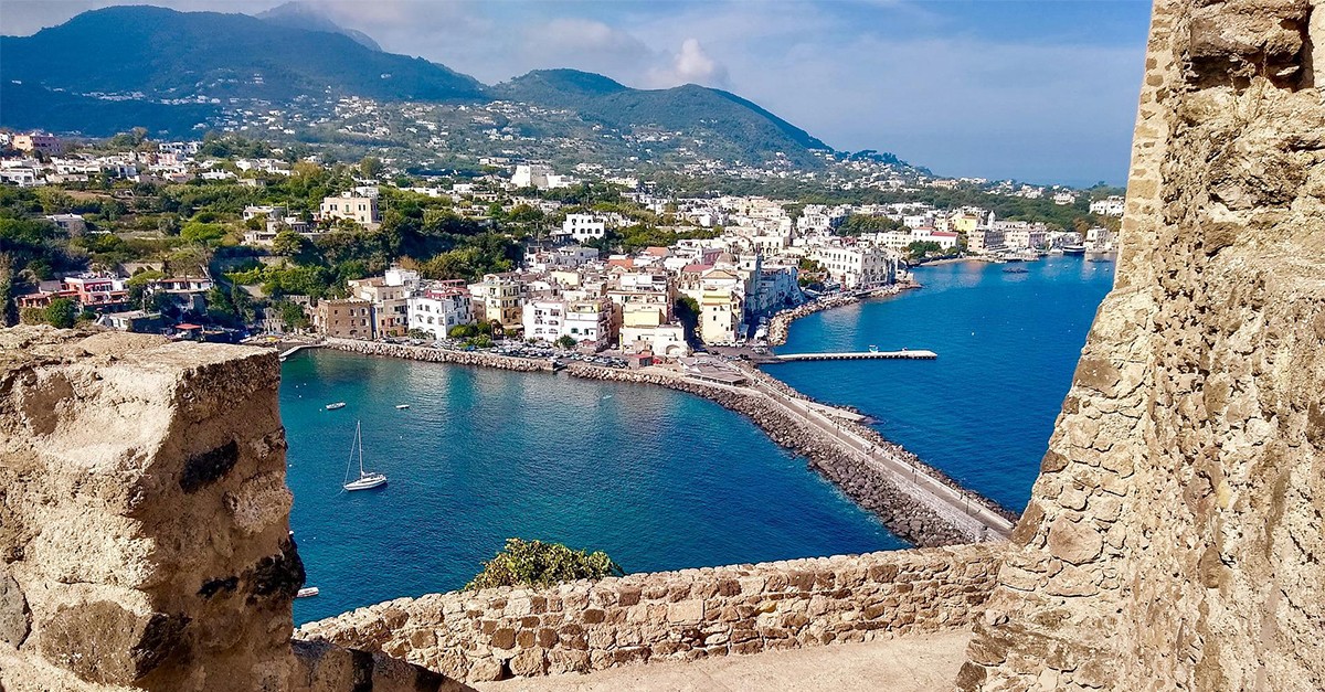 panorama da castello aragonese