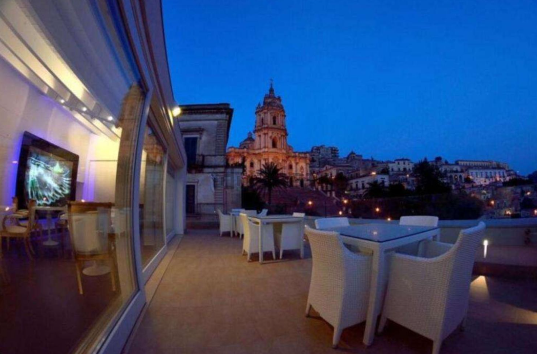 In vendita all’asta un hotel nel centro storico di Modica, si parte da 3,5 milioni di euro