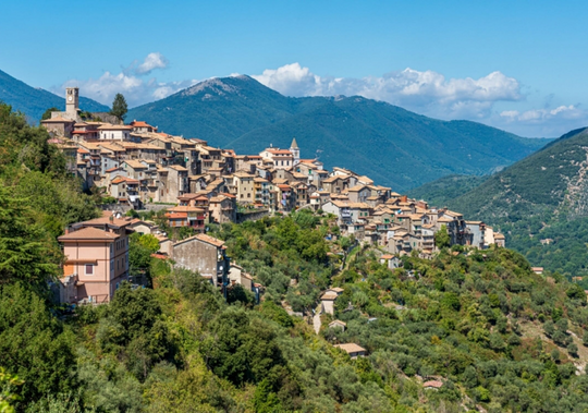 Dove comprare casa in montagna vicino Roma: 10 oasi di pace nel Lazio