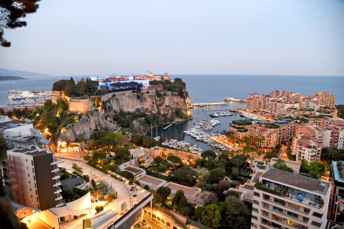 Case di lusso nel mondo: quanti metri quadri si possono comprare con un milione di dollari