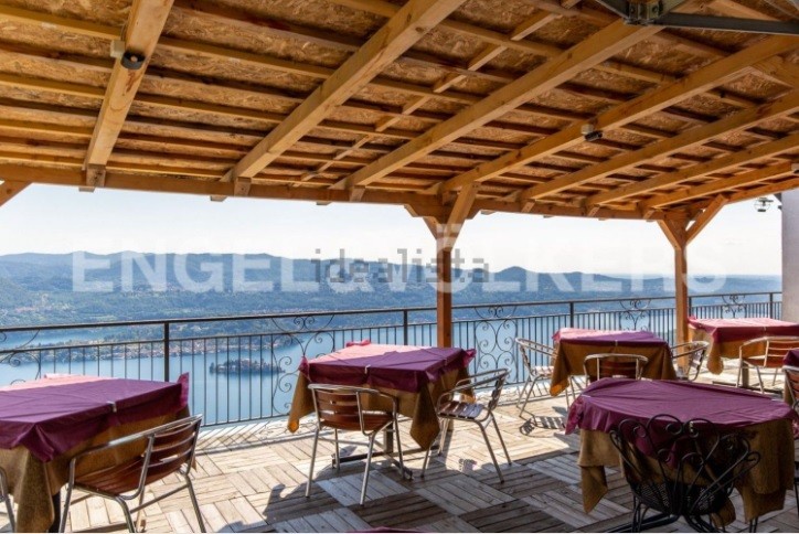 Hotel in vendita sul Lago d'Orta