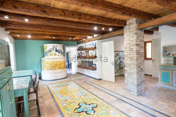 villa rustica in vendita