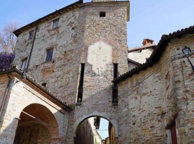 Castello in asta in Piemonte