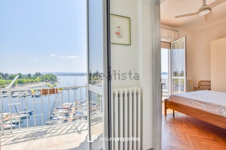 villa con piscina in vendita