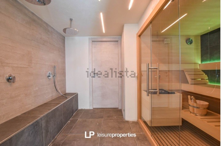 villa con piscina in vendita