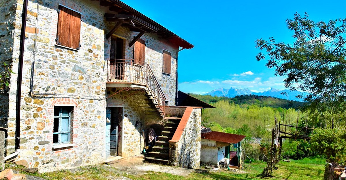 Casale da ristrutturare