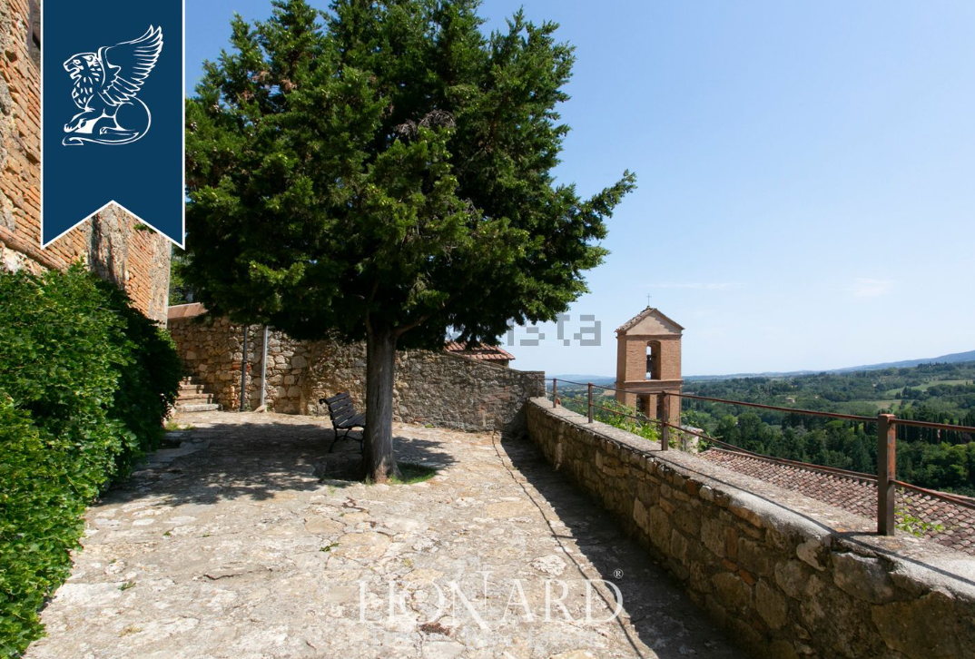 Gli esterni del castello