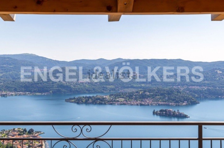 Hotel in vendita sul Lago d'Orta
