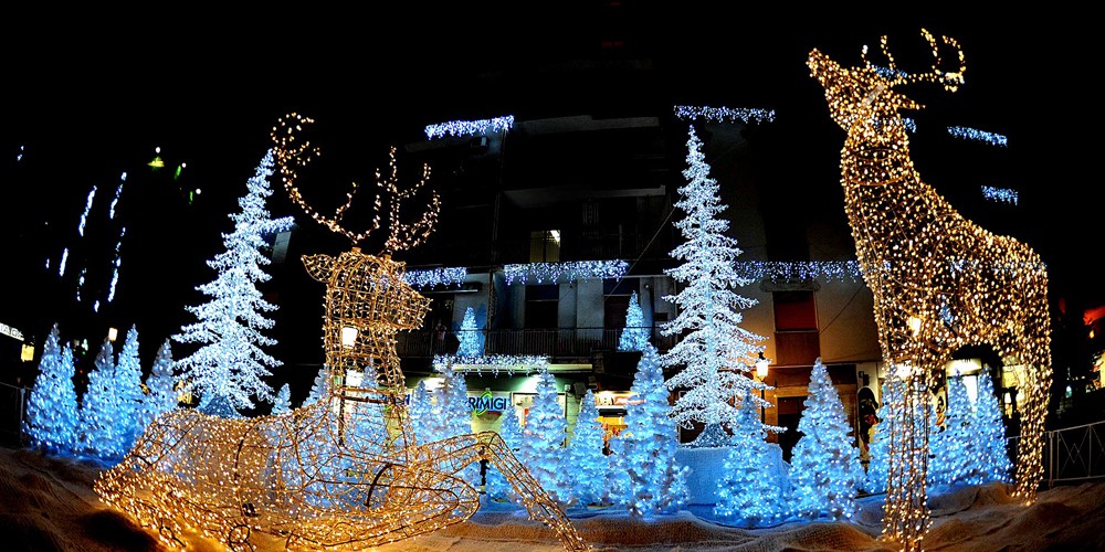 Christmas lights in Naples