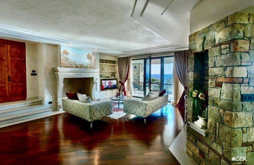 Villa a Padenghe sul Garda