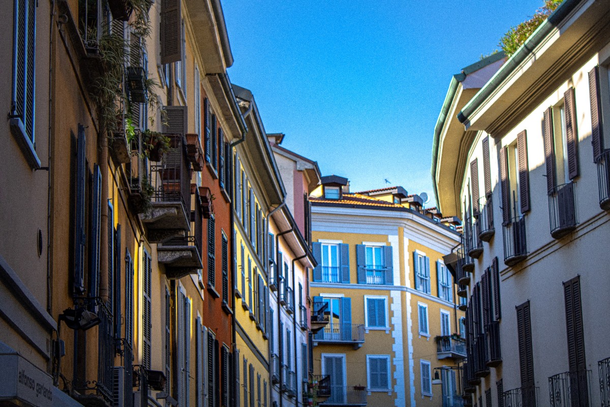Milán