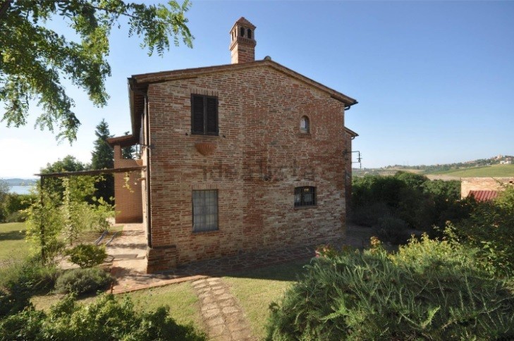 casale in Umbria