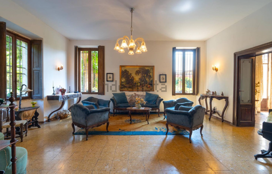 Proprietà ottocentesca