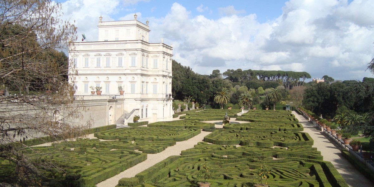 Vila Pamphilj