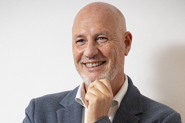Andrea Oliva