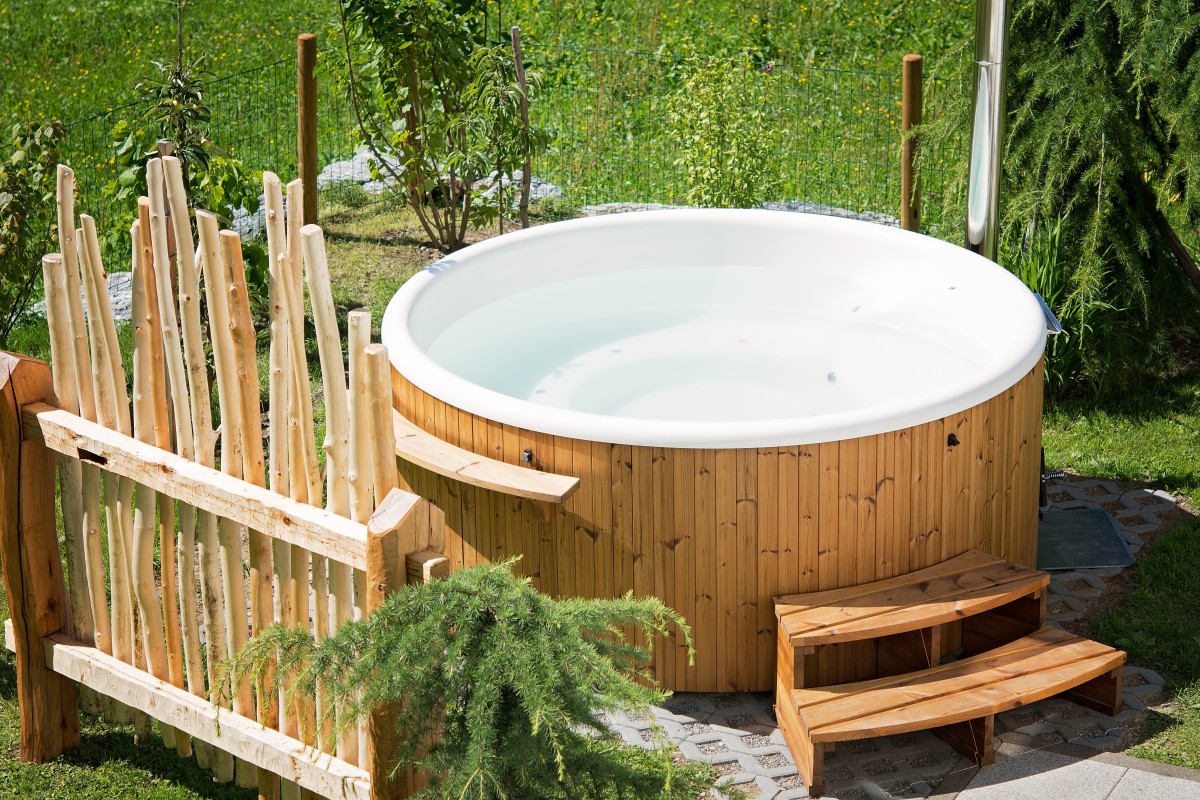 Jacuzzi no jardim