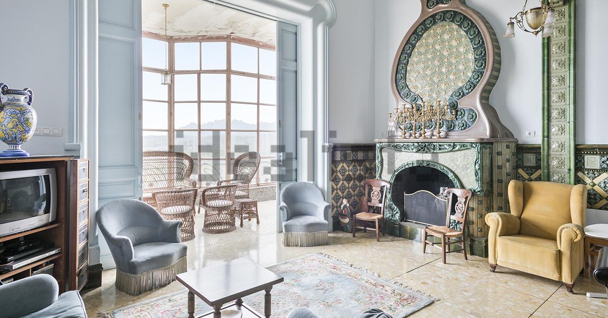 Esta es la mansión que compraron Rosalia y Rauw Alejandro en Manresa antes de su separación