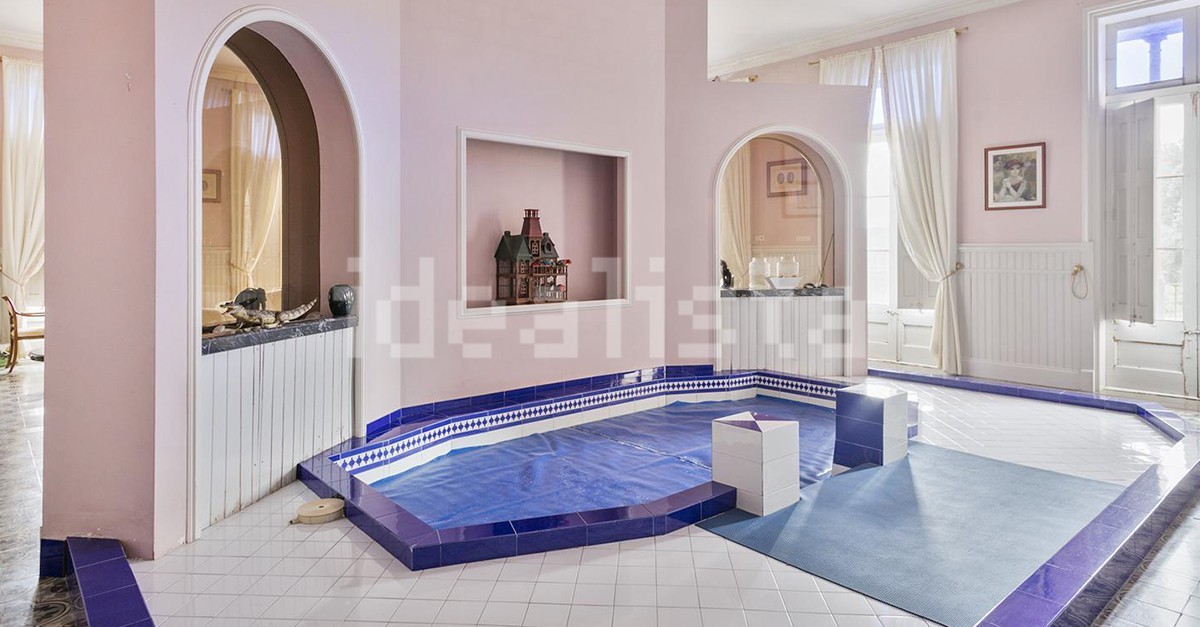 Esta es la mansión que compraron Rosalia y Rauw Alejandro en Manresa antes de su separación