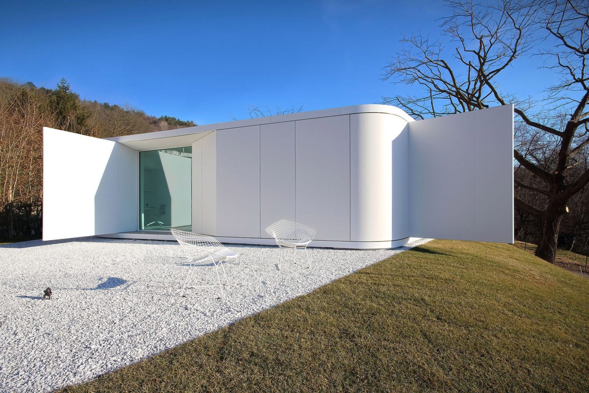 El blanco es el color predominante de la pinwheel, para las fachadas se revistieron con panales de hormigón blanco brillante