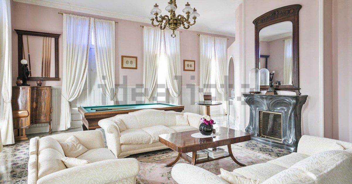 Casa Rosalia e Rauw Alejandro a Manresa