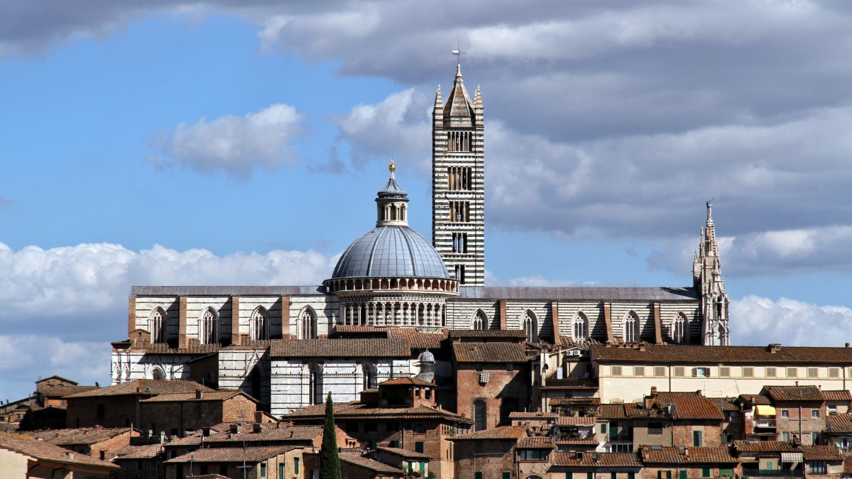 locuind în Siena