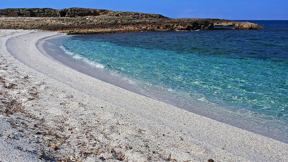 spiaggia is arutas