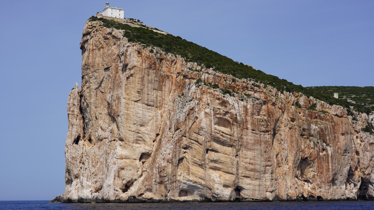 cosa vedere riviera del corallo