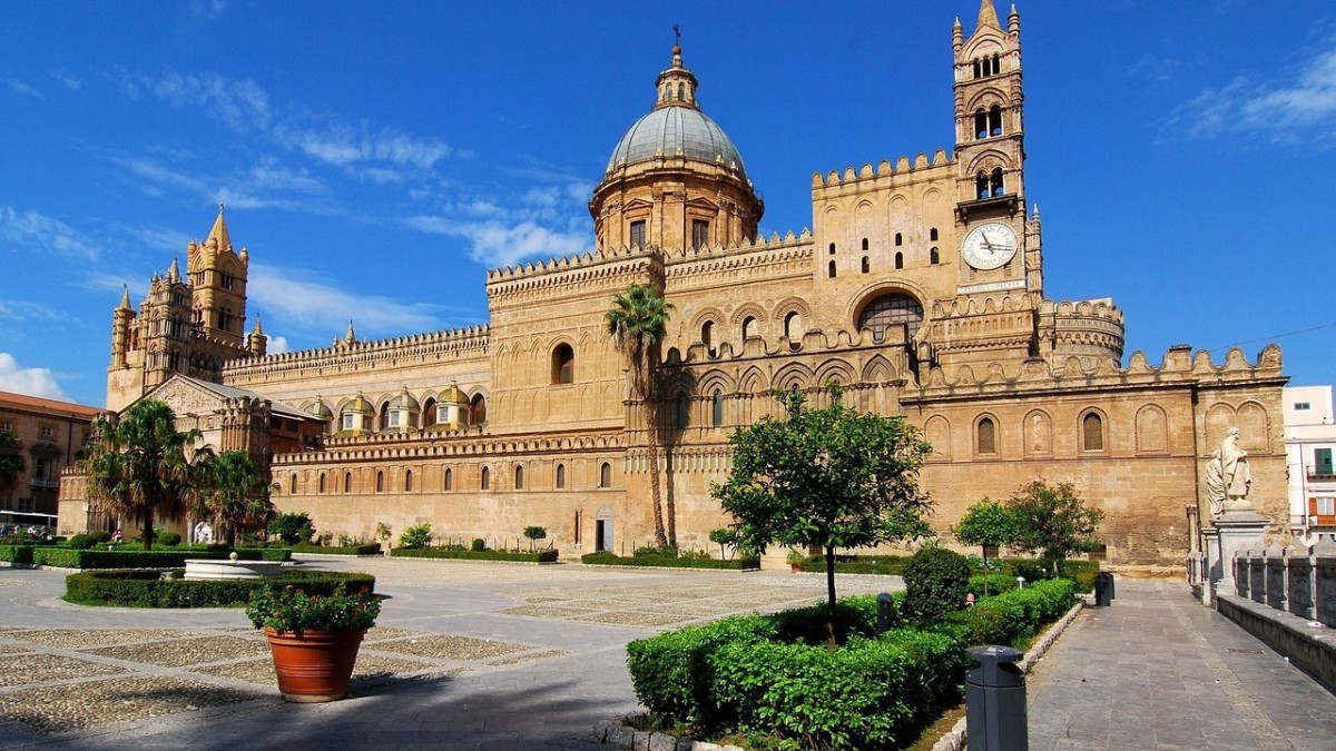 locuind în Palermo