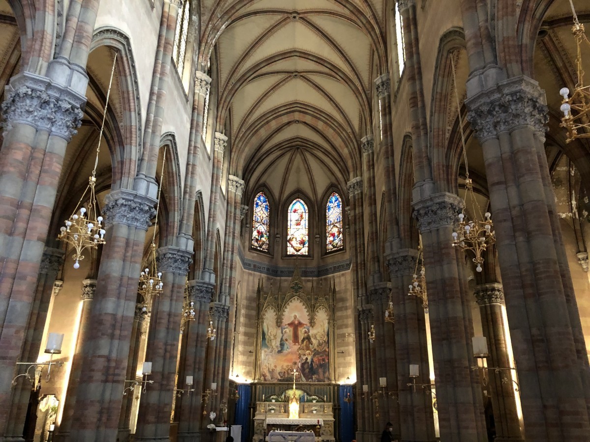 Discovering the small Milan Cathedral built in the heart of Rome