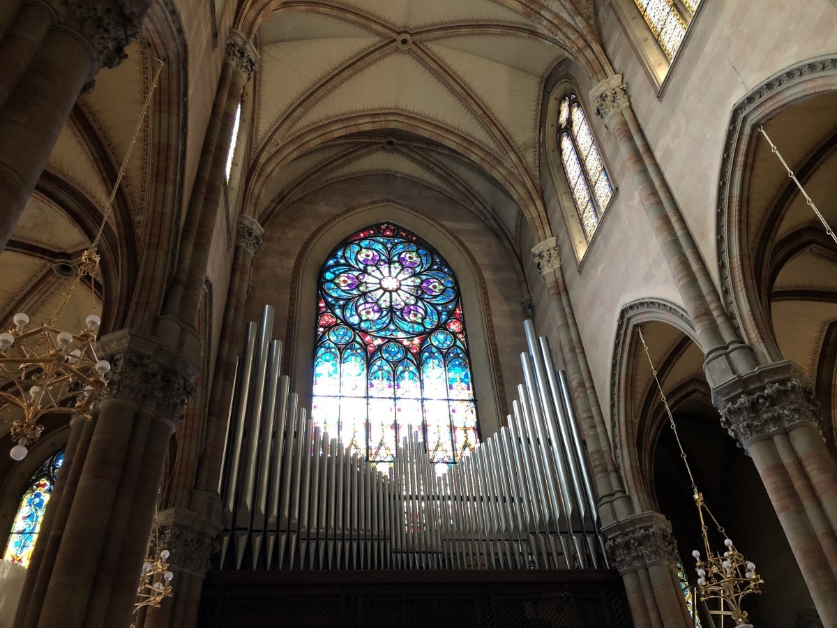 Discovering the small Milan Cathedral built in the heart of Rome