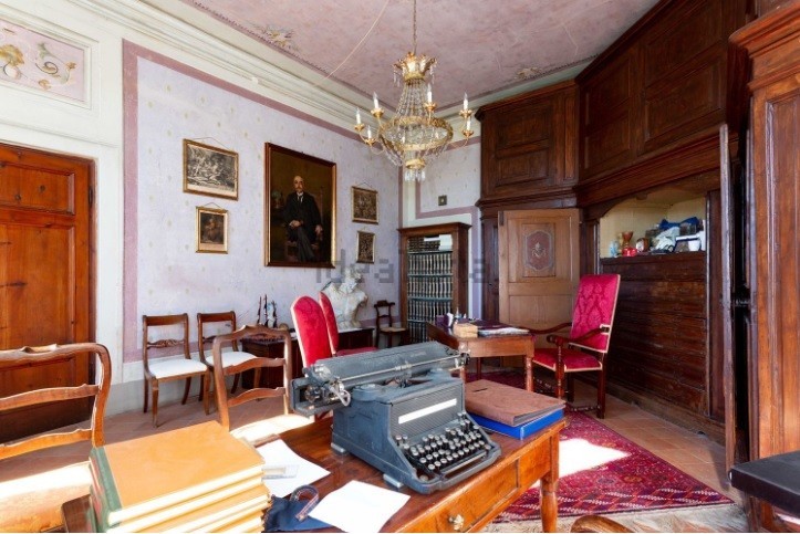 Villa for sale in Lucca