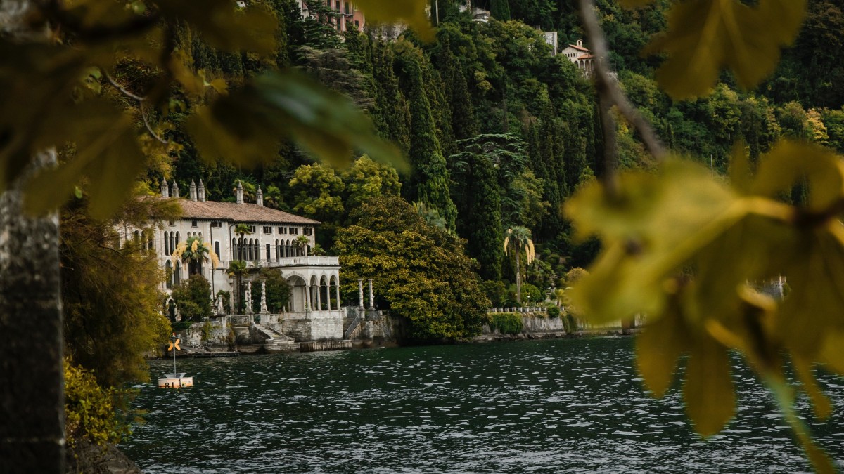 Lebt in Como