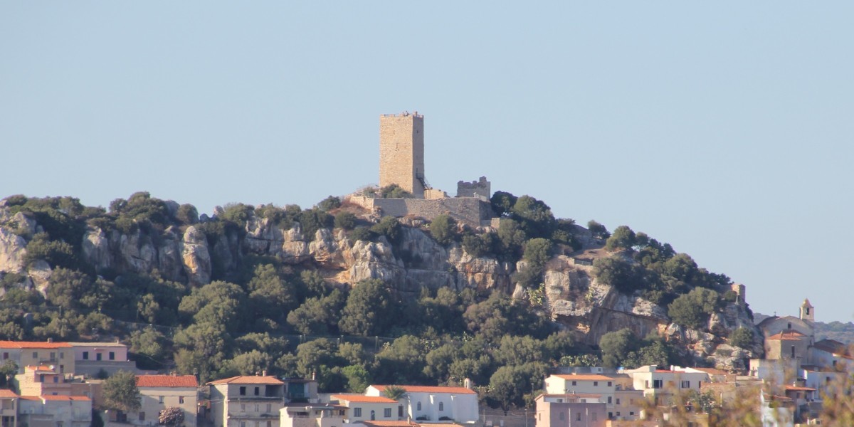 Posada: Sardinian village between land and sea