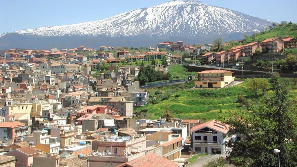 i migliori 10 paesi da vedere vicino catania
