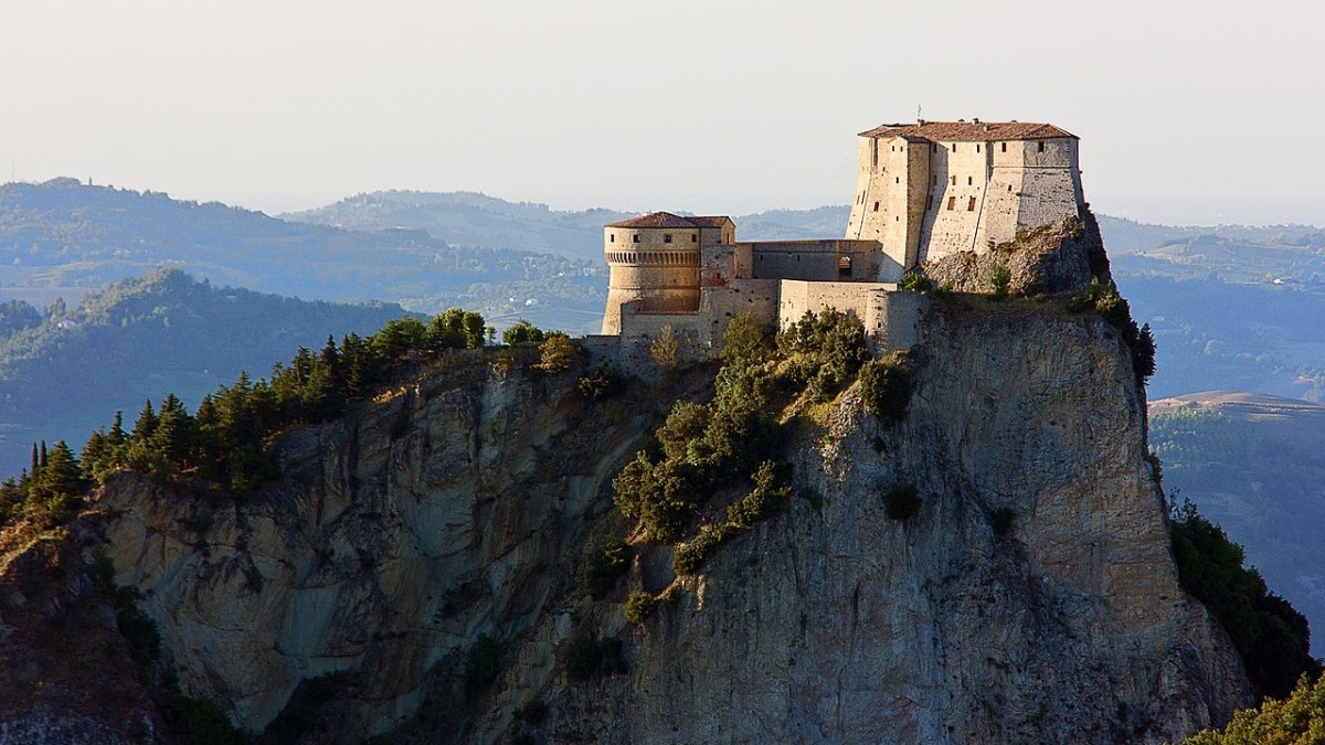 castello di montebello