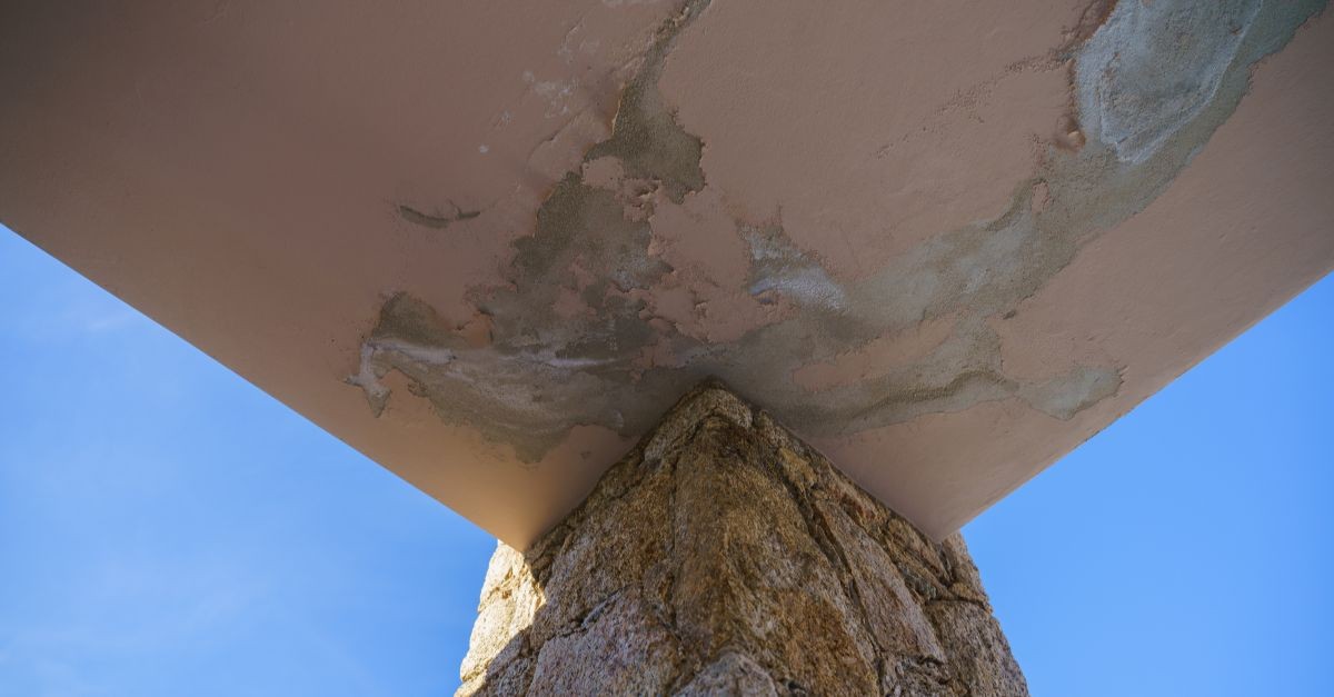 infiltrazioni dal tetto del condominio