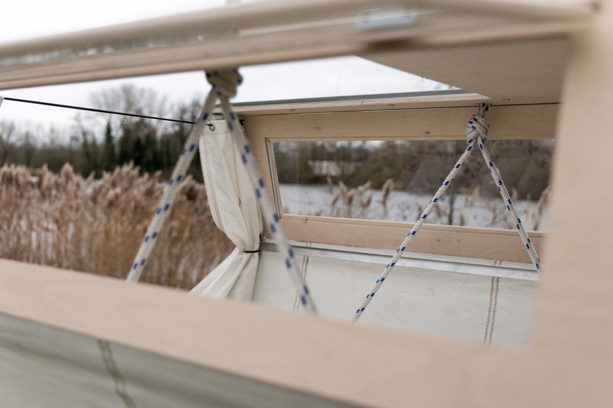 Las ventanas permiten una visión de toda la naturaleza que se encuentra en los alrededores, observados desde las alturas.