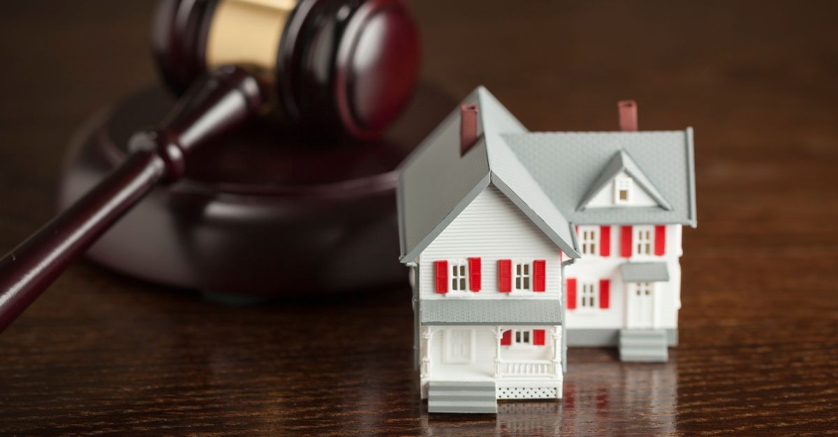 sfratto inquilino arresti domiciliari