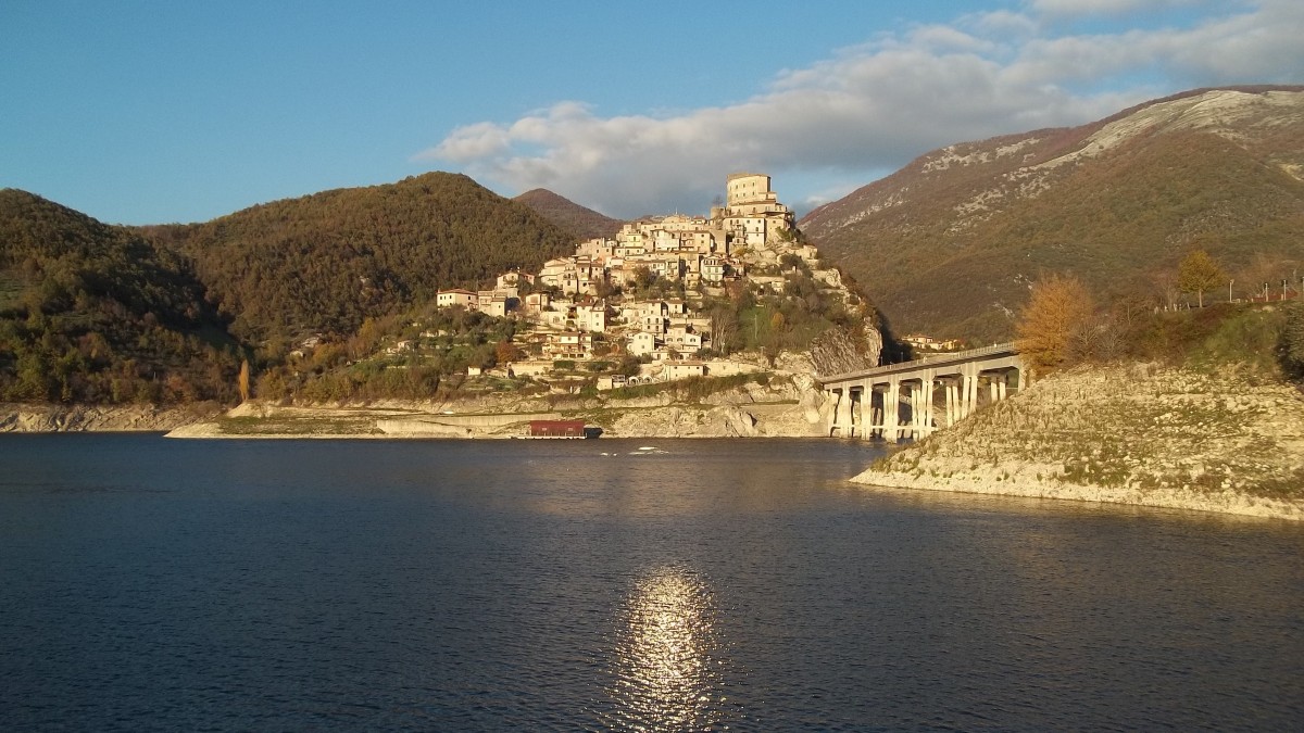 cosa vedere al Lago del Turano
