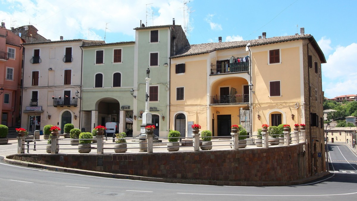 cosa vedere a grotte di castro
