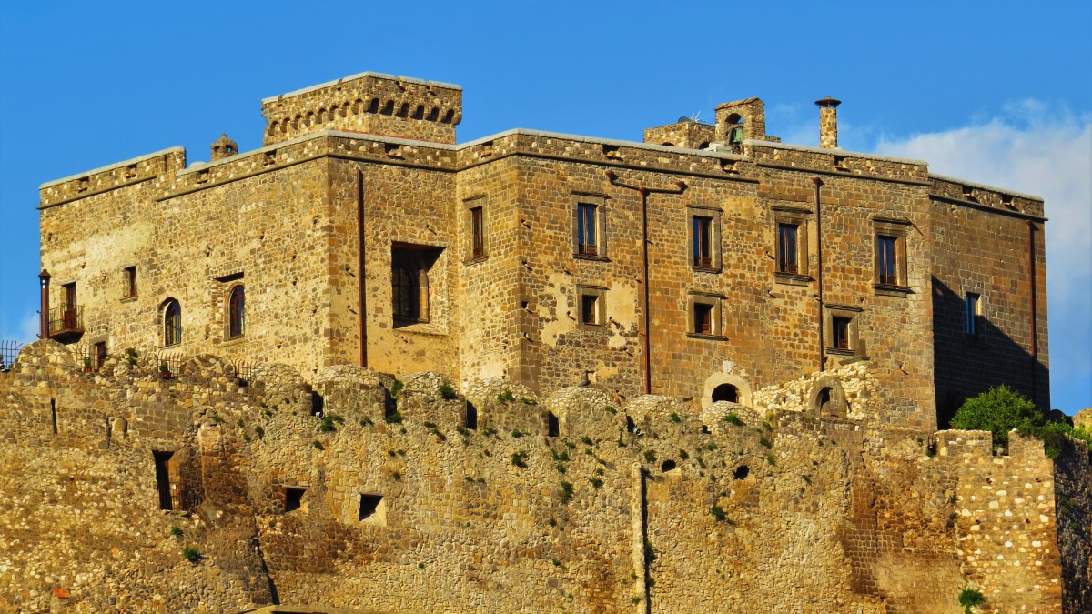 Cosa vedere a Benevento centro, dintorni, piatti tipici— idealista/news Cosa vedere a Benevento centro, dintorni, piatti tipici— idealista/news