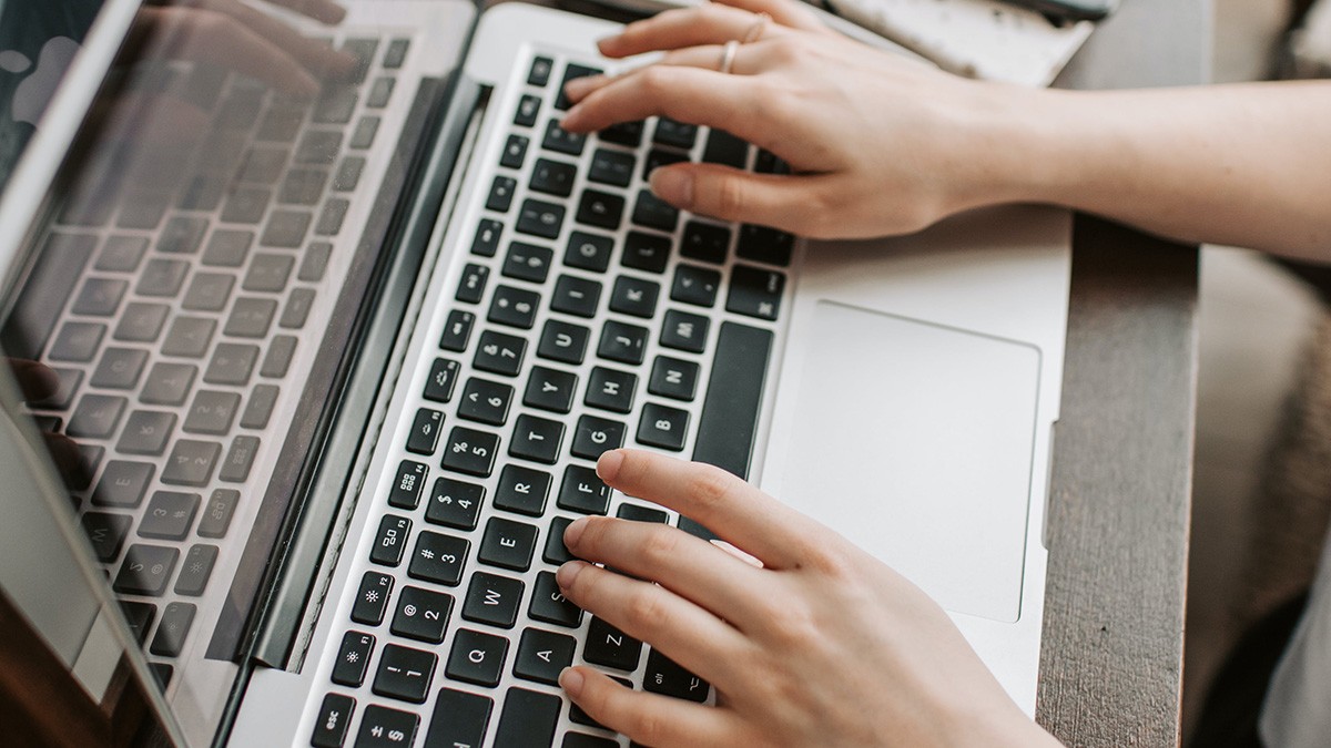 Scrivere una mail Scrivere una mail