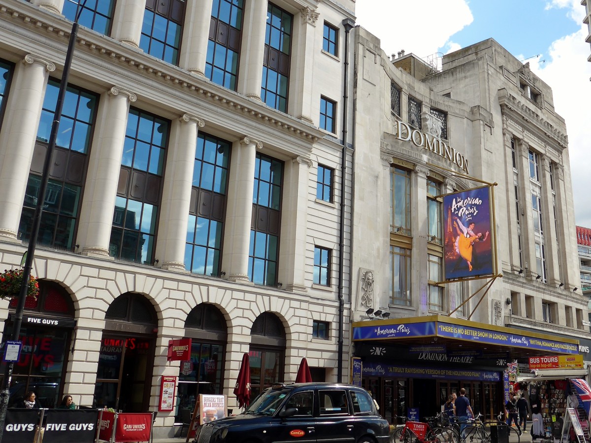 Facciata del Dominion Theatre