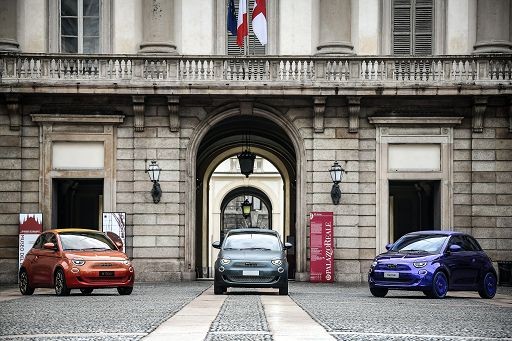 Fiat: 3 esemplari unici di 500 elettriche all'asta per 1,2 mln usd