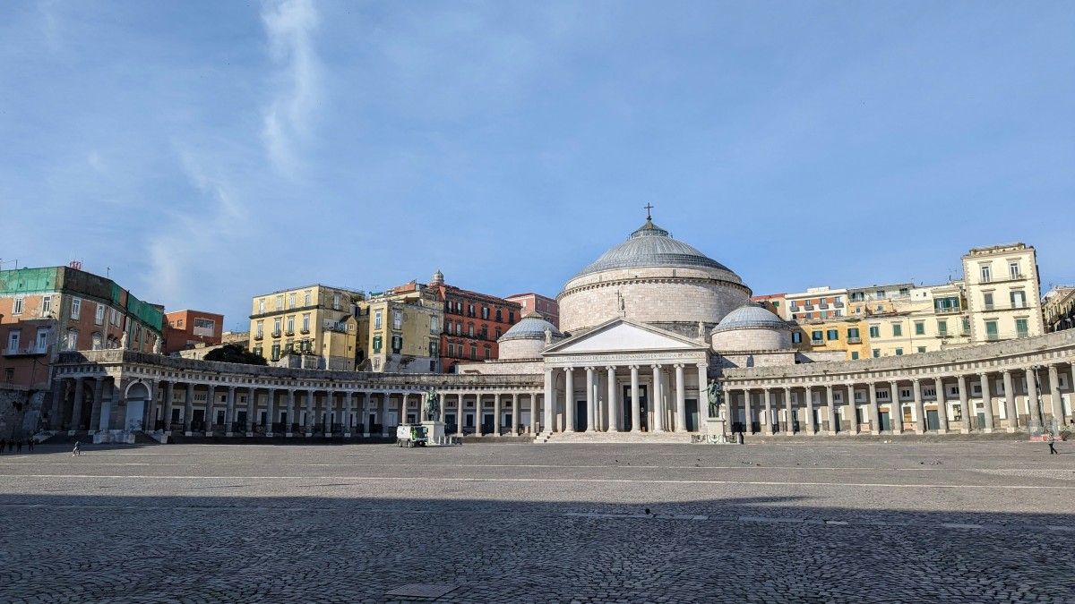 palazzo reale napoli