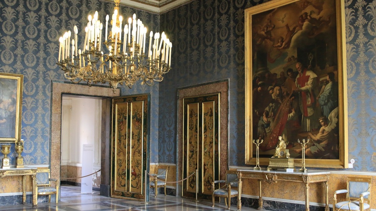 palazzo reale napoli