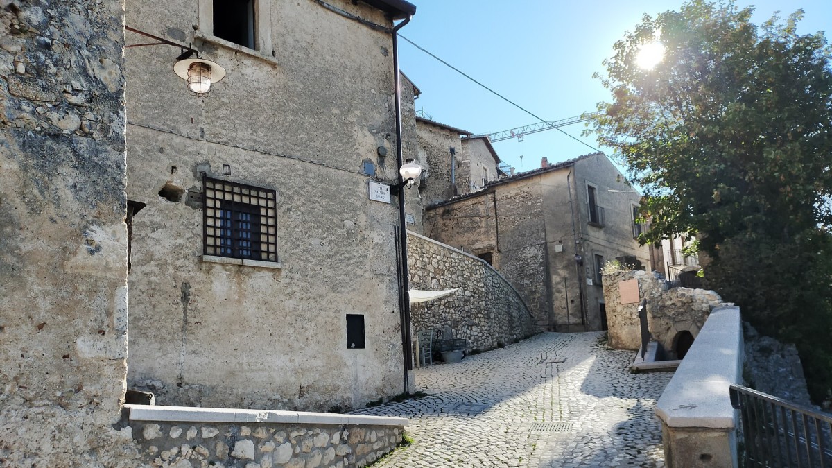 cosa vedere a santo stefano di sessanio